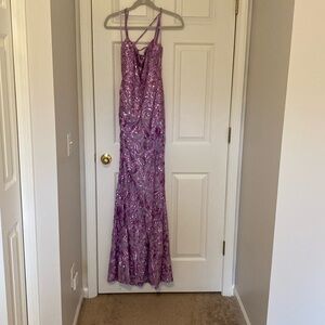 Long formal violet dress. Glittery overlay